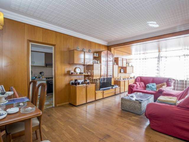 Spacious and bright apartment in Mahón, Menorca