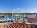 Ein Gebäude mit Seele, voller Geschichte und unzähligen Möglichkeiten. Mahón, Menorca.