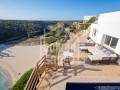 Villa con espectaculares vistas sobre la playa y barranco de Calan Porter. Menorca