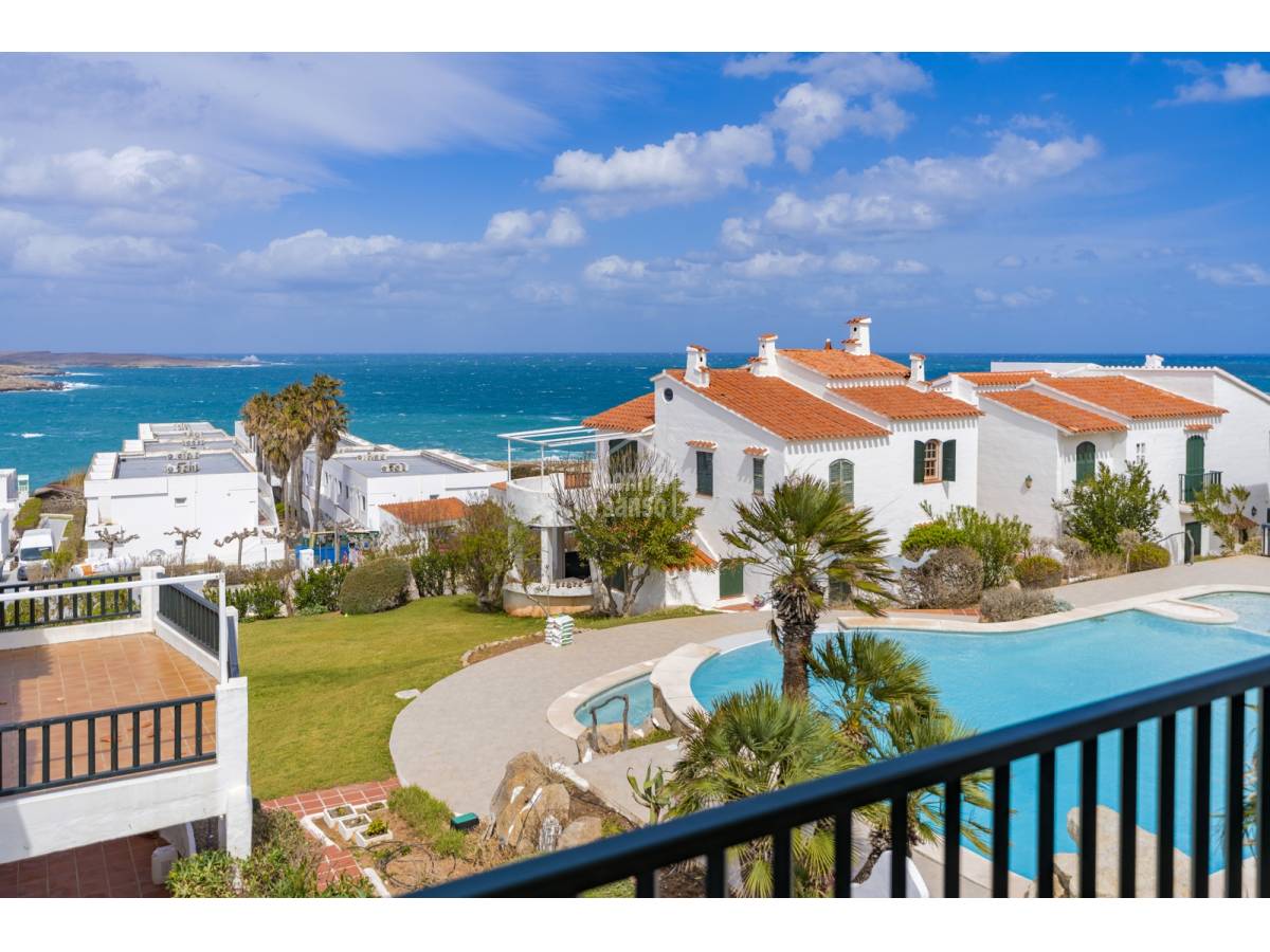 Fantástico apartamento con maravillosas vistas al mar en Son Parc, Menorca.