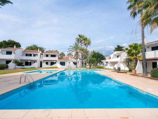 Apartamento en planta baja en Cala'n Bosch, Ciutadella, Menorca, Islas Baleares.