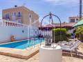 Front line villa in Es Castell with tourist license, Menorca.