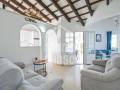 EN EXCLUSIVA. Bungalow de 3 dormitorios con jardín y piscina comunitaria en Los Delfines