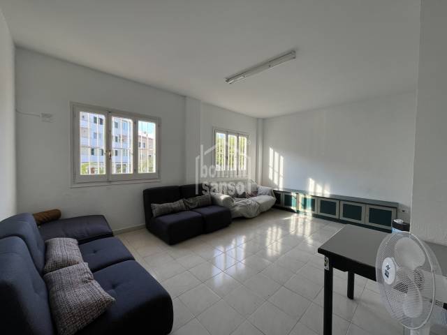 Local comercial a Ferreries – ubicació cèntrica, Menorca, Illes Balears