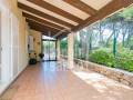 Invierte en Calidad de Vida y Rentabilidad: Villa con Licencia Turística en Son Parc, Menorca