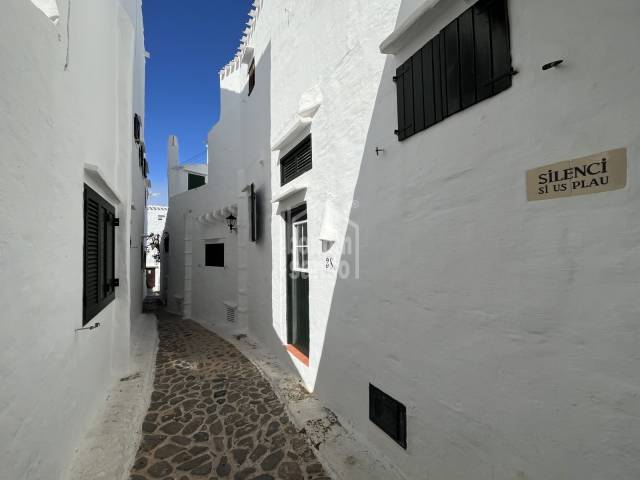 Appartamento e locale commerciale nel villaggio di pescatori di Binibeca, Minorca