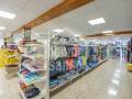 Local comercial en venta con explotación activa de supermercado sito en Cap Artruix, Ciutadella, Menorca