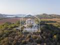 Magnífica finca en la costa norte con acceso privado al mar en Menorca
