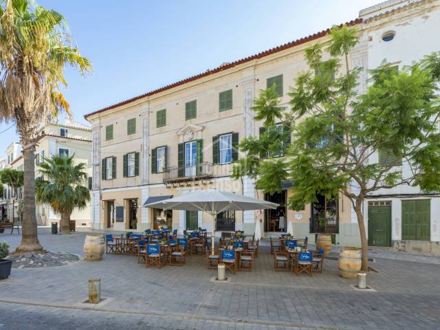 Increíble oportunidad de negocio en el centro de Mahón, Menorca.