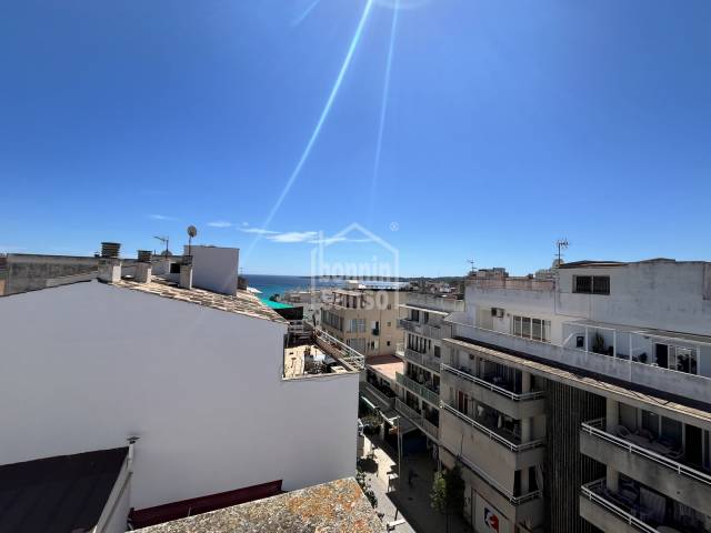 Penthouse mit ca. 54m² Terrasse im Herzen von Cala Millor. Mallorca