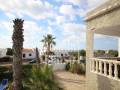 Atractivo y amplio chalet con vistas al mar  a dos pasos de la playa de Cala Blanca, Ciutadella, Menorca