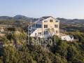 Magnífica finca en la costa norte con acceso privado al mar en Menorca