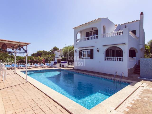 Villa with tourist licence and sea views in Addaya, Menorca