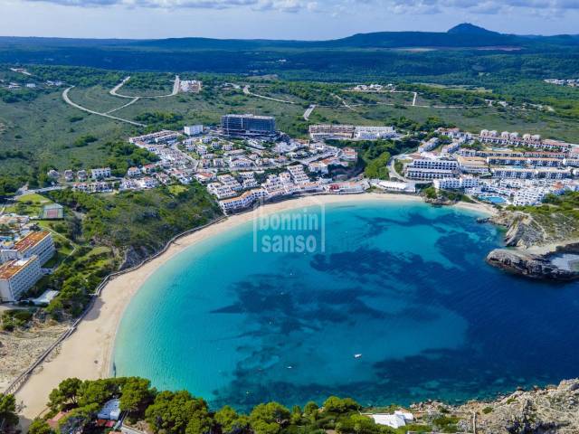 Promoción de dos chalets unifamiliares en Punta Grossa -Menorca-