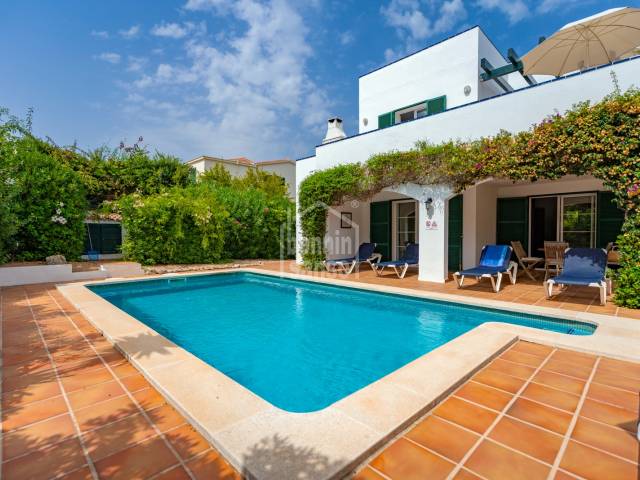 Maison individuelle avec piscine et vue sur le Port de Addaya , Minorque