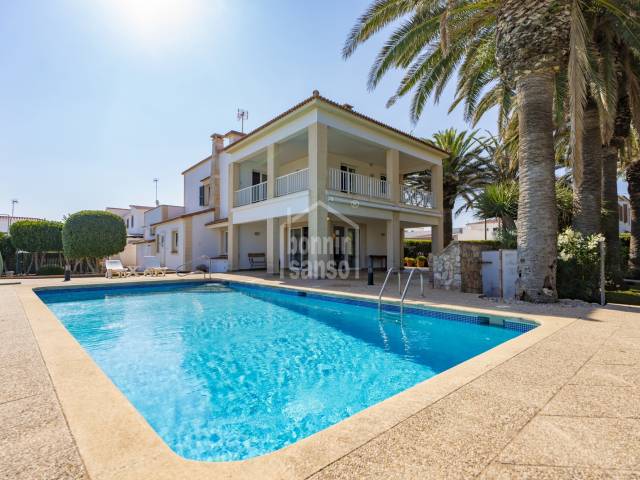 Gran chalet en segunda Línea de mar en Son Oleo, Ciutadella, Menorca