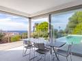 Maison de design minimaliste dans le sud de Minorque avec une vue fantastique sur la mer et à distance de marche de la côte