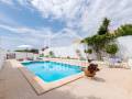 Villa mit Pool und Meerblick in Calan Porter, Menorca