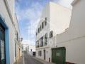 En Mercadal , Menorca, moderna e interesante casa de pueblo.