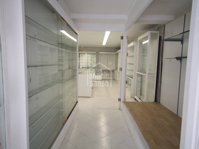 Commercial premises located in Cos de Gracia, Mahon, Menorca