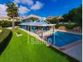 Außergewöhnliche Villa mit herrlichem Blick über den Hafen von Mahon. Menorca