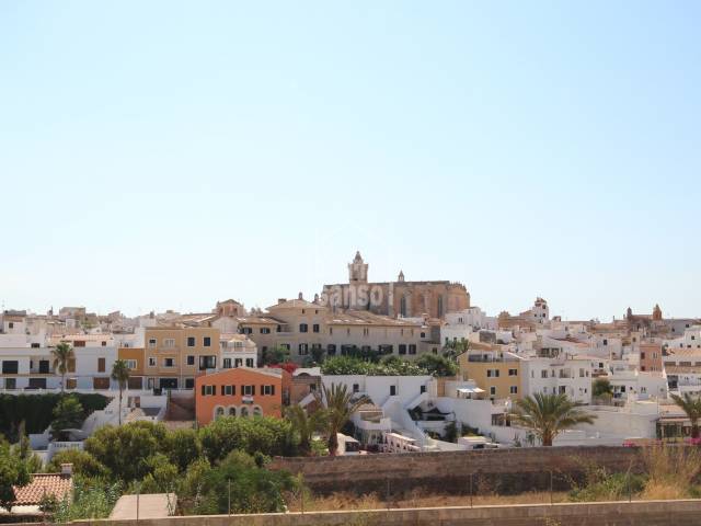 Primer piso con hermosas vistas a Ciutadella antigua, Menorca