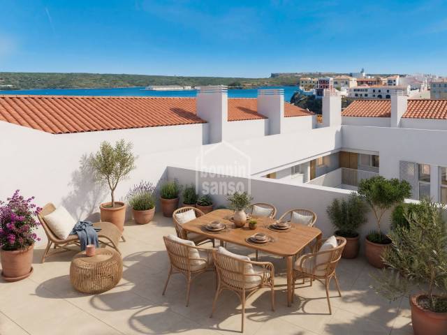 Apartamentos nuevos a estrenar en Es Castell, con vistas al mar. Menorca