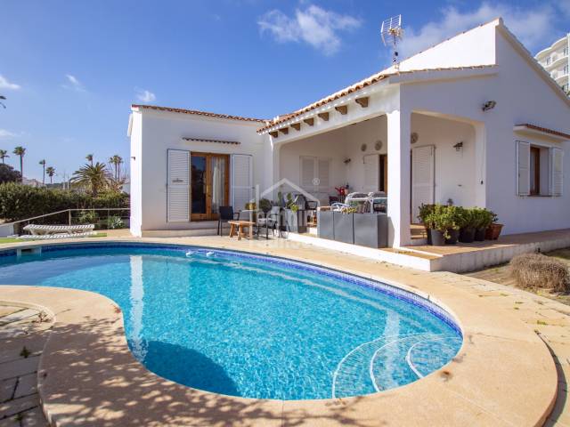 Villa with pool in the quiet urbanization of S'Algar, Menorca