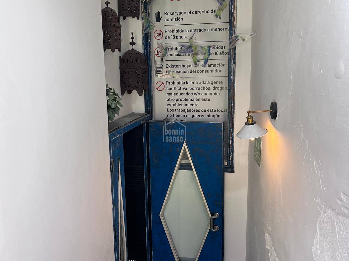 Pub en venta listo para abrir esta temporada, Es Castell, Menorca