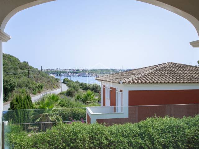 Chalet construido en 2008, ubicado en Cala Rata, Mahón-Menorca