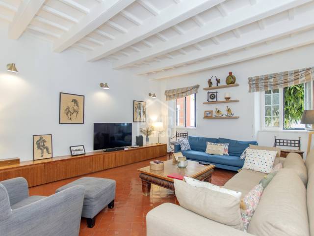 Town House on a first floor , completely reformed in the centre of Mahon Menorca