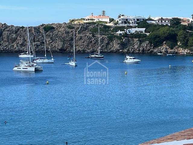 Apartamento con impresionante vistes y con licencia turística en Arenal den Castell, Menorca