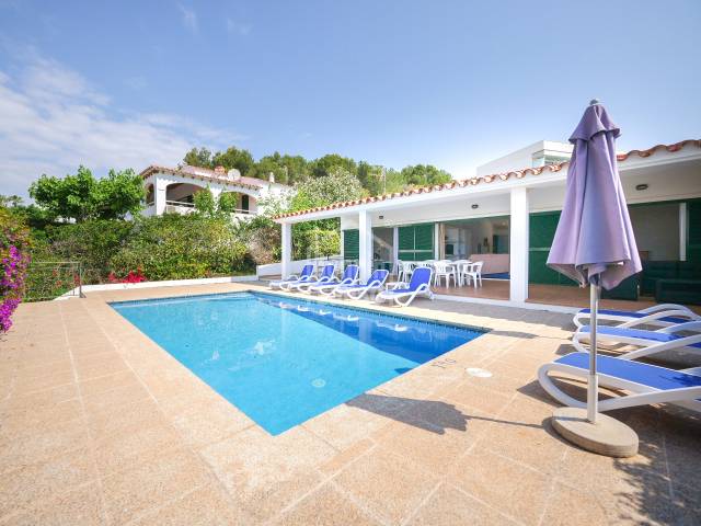Jolie villa avec licence touristique à Santo Tomas, Menorca