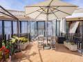 Refugio en primera línea con terraza privada, Cala Llonga, Menorca