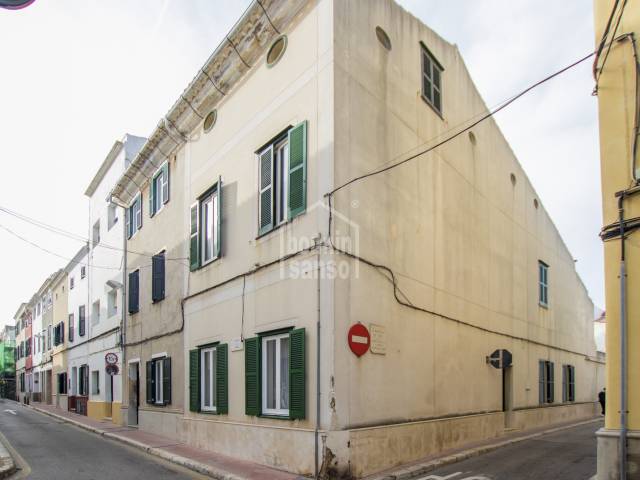 Casa de pueblo con ubicación céntrica, Mahón, Menorca