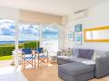 Encantador apartamento con vistas panorámicas al mar en Coves Noves, Menorca