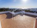Freistehende Villa mit Blick auf den Leuchtturm Cap Artrutx, Ciutadella, Menorca, Balearen
