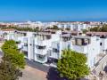 Rohbau mit 28 Wohnungen am Strand von Ciutadella, Menorca, Balearen