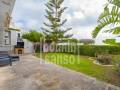 Bonito apartamento con terraza, jardín, dos parkings y vistas al mar en Coves Noves, Es Mercadal. Menorca.