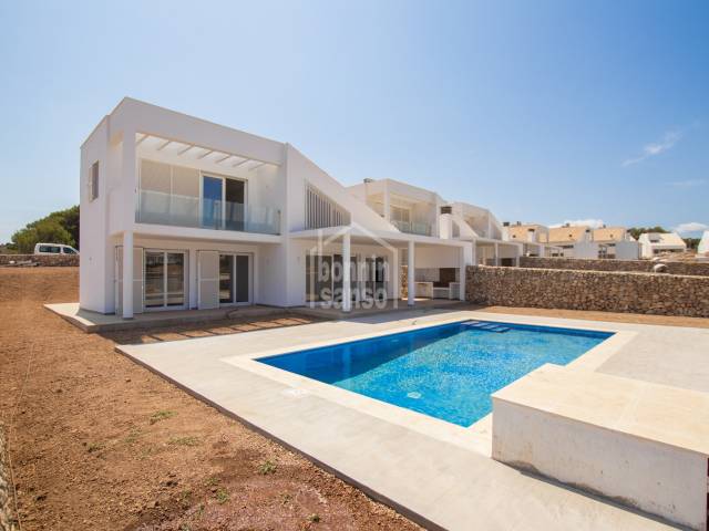 Avantgardistische Villa mit Meerblick in Coves Noves, Menorca