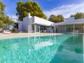 Maison de design minimaliste dans le sud de Minorque avec une vue fantastique sur la mer et à distance de marche de la côte