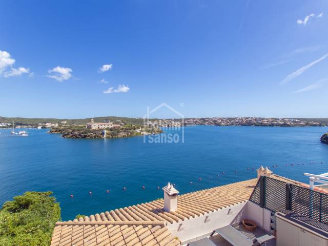 Exclusive apartment on the frontline of the Port of Mahón in Menorca.