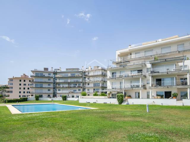 Four bedroom apartment with port views in one of the most exclusive complexes in Mahon Menorca.
