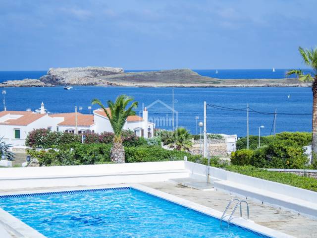 Fantastica casa adosada en Na Macaret con vistas increibles al mar, Menorca.