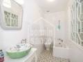 Casa reformada en el centro de Mahón, con local comercial