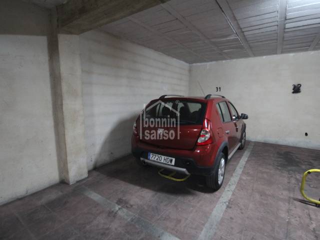 Plaza de parking en Mahón, Menorca