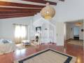 Descubra una Encantadora Finca en el Corazón de Menorca