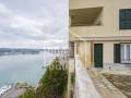 Luxuriöses Duplex-Apartment mit spektakulärem Blick auf den Hafen von Mahón, Menorca.