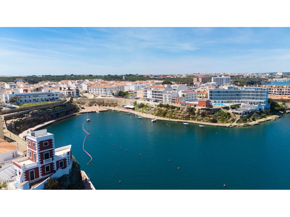 Apartamentos nuevos a estrenar en Es Castell, con vistas al mar. Menorca