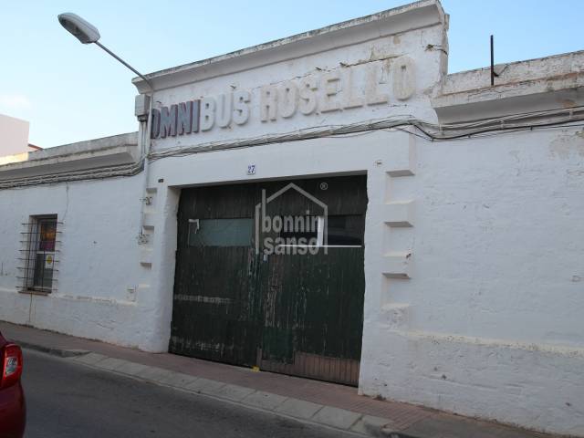 Buildable/Commercial Premises in Es Castell (Town)